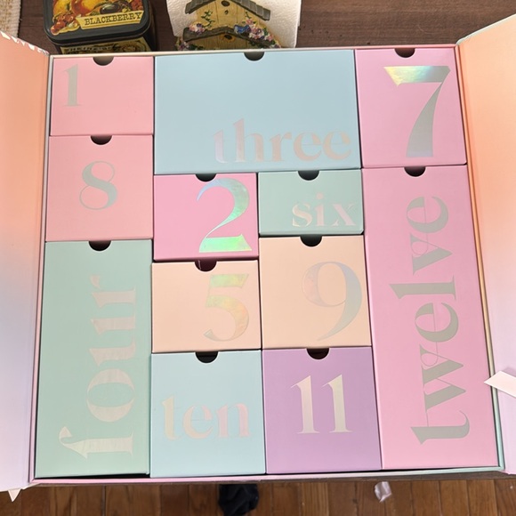 2024 Kitsch EMPTY Advent Calendar.  Make your own Advent ! - Picture 3 of 4